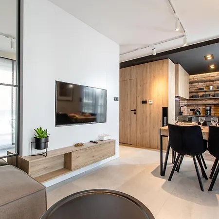 Klifowa 77 Реваль